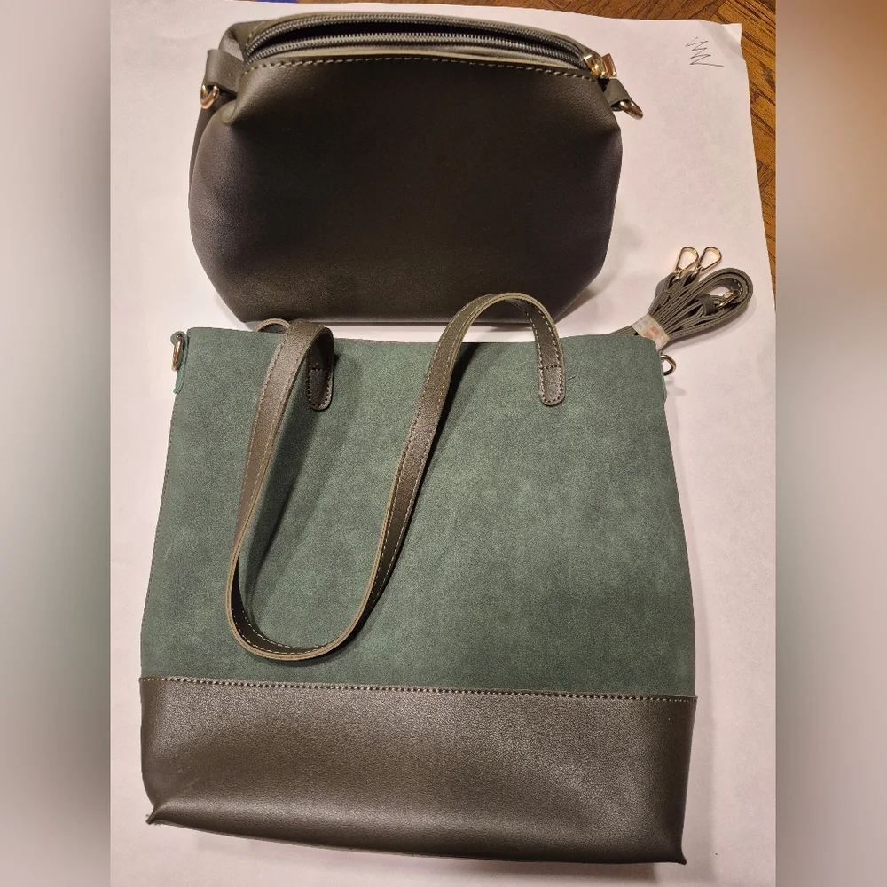 🆕️2 Toned Green Tote Bag And Crossbody